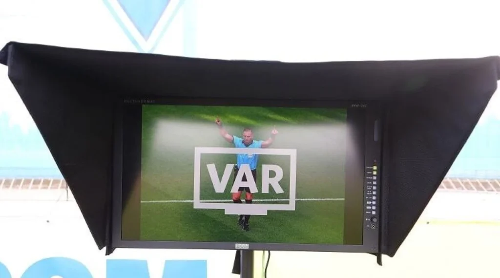 VAR Explanations Coming to Bundesliga Stadiums