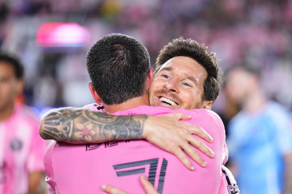 Lionel Messi Sets New World Record at Assist Level, Surpassing Puskás Lionel Messi Sets New World Record at Assist Level, Surpassing Puskás