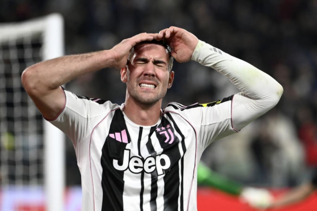 Juventus Striker Vlahovic Suffers Serious Injury; May Be Out for Up to 5 Months Juventus Striker Vlahovic Suffers Serious Injury; May Be Out for Up to 5 Months
