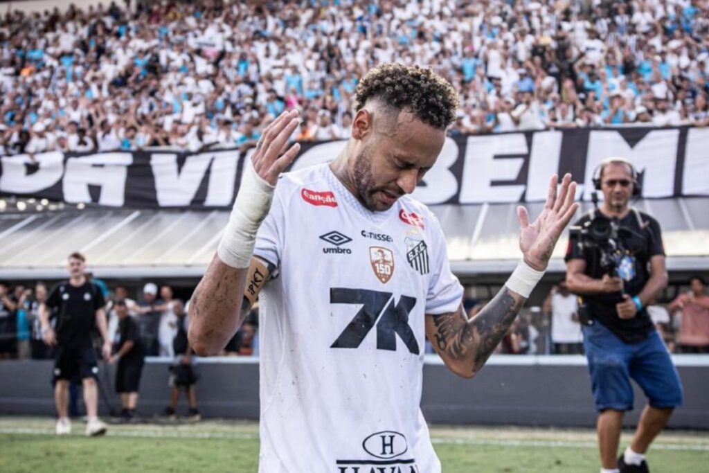 Neymar Prepares for Knee Surgery; Aims to Regain Fitness Ahead of 2026 World Cup