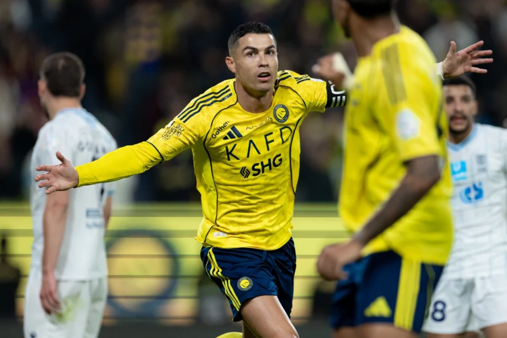 Ronaldo Scores Double; Al Nassr Makes History with Tenth Consecutive Win