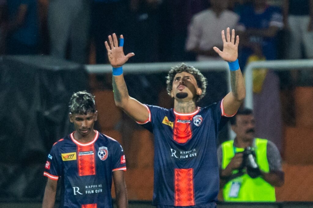 Super League: Malappuram Advances to Semifinals After Victory Over Kochi