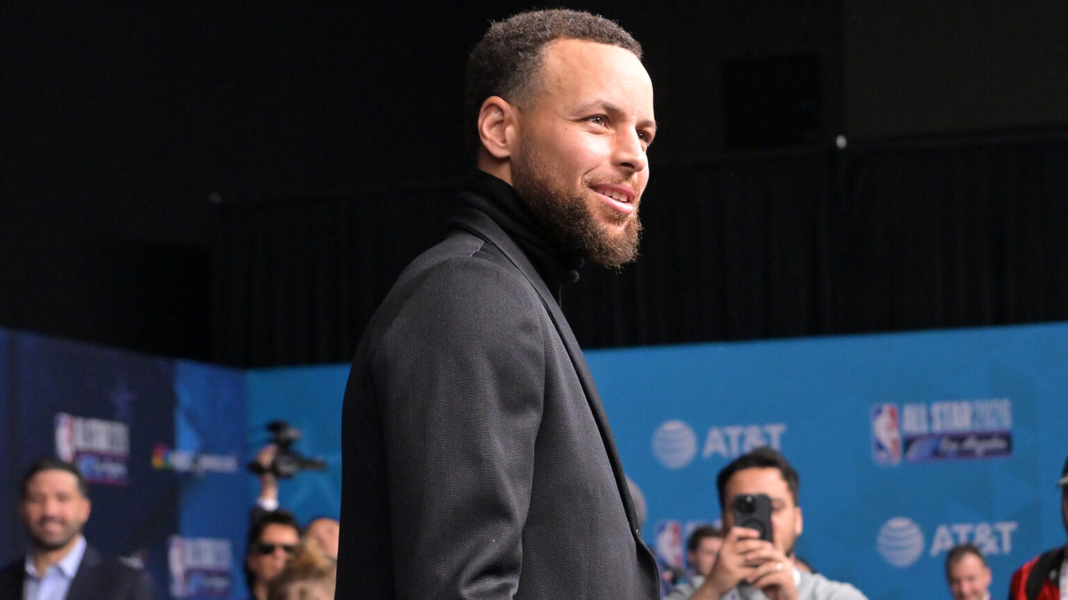 Steve Kerr’s Update on Steph Curry Raises Concerns Steve Kerr’s Update on Steph Curry Raises Concerns