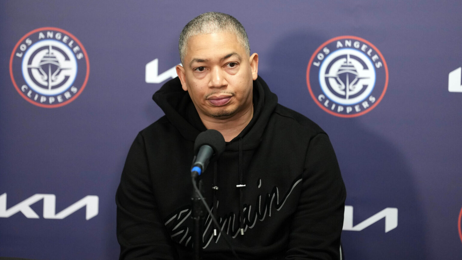 Ty Lue Responds After Kawhi Leonard Declares Clippers’ Season ‘Over’ Ty Lue Responds After Kawhi Leonard Declares Clippers’ Season ‘Over’