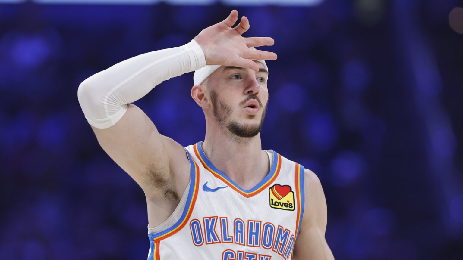 Alex Caruso of OKC Receives Technical Foul for Sneaky Move