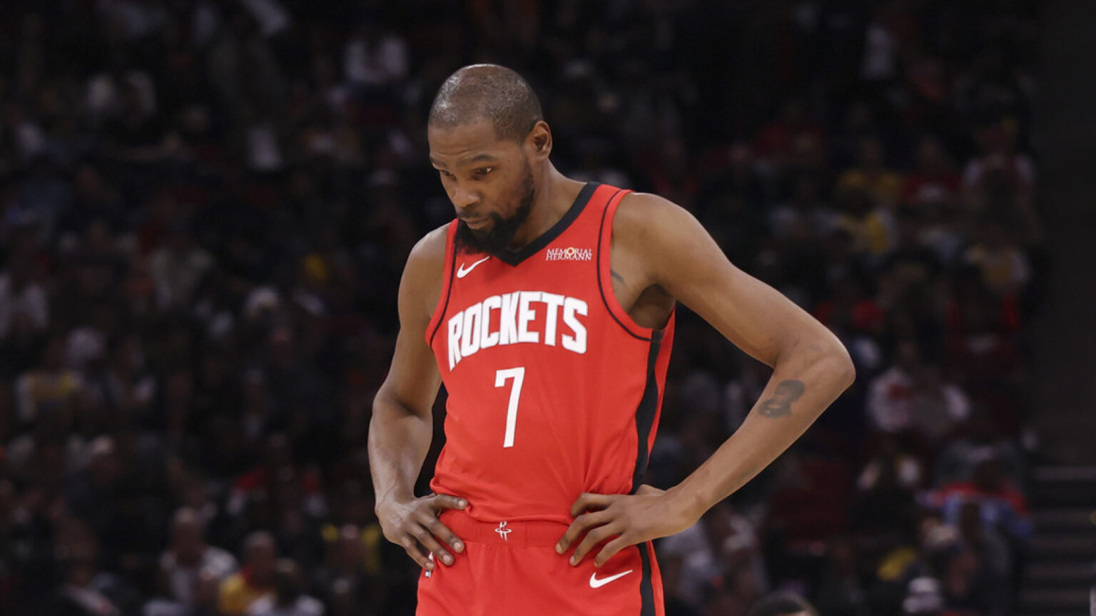 Kevin Durant’s Impact on Rockets’ Offense Struggles in Key Moments