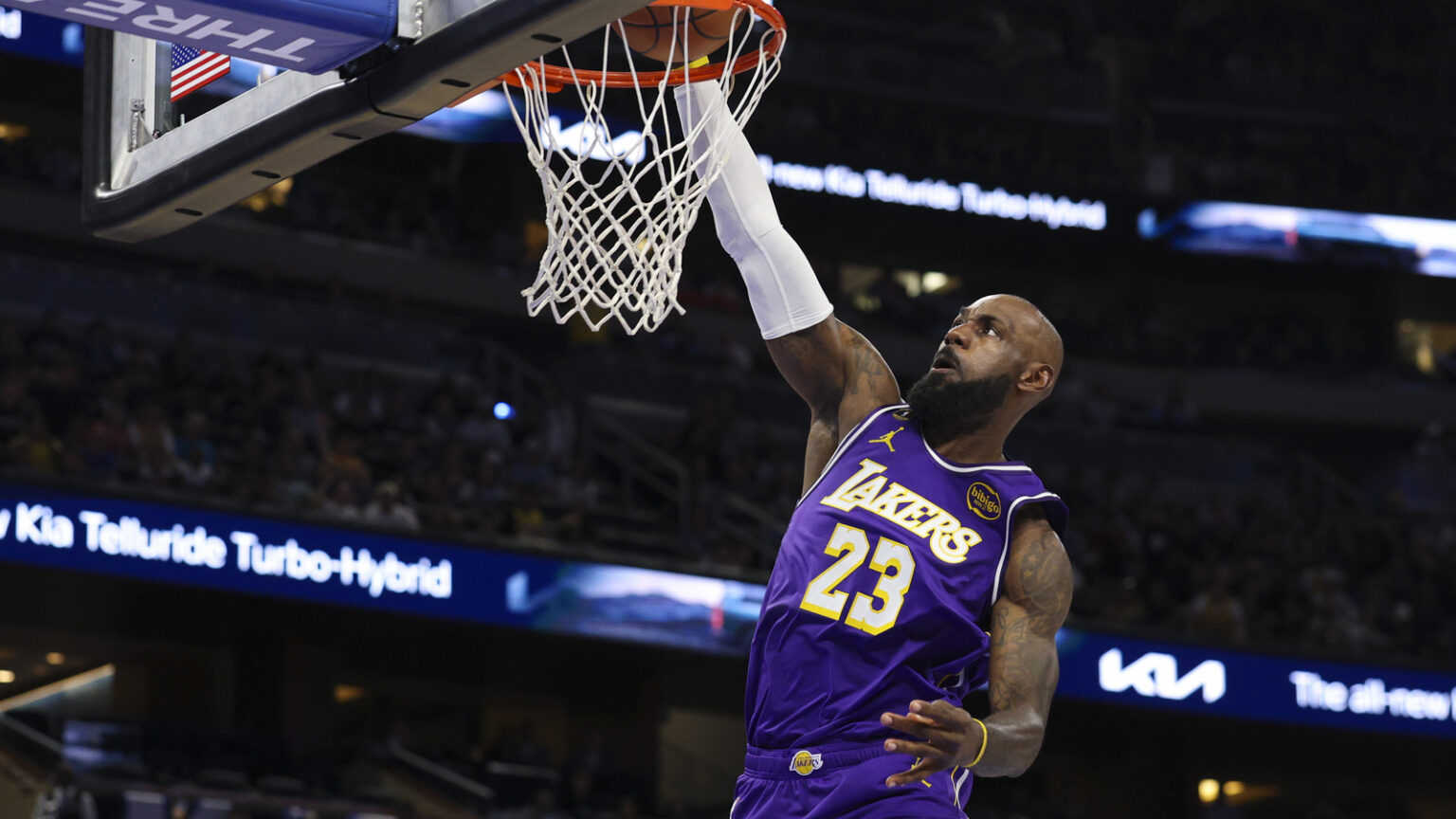 LeBron James Surpasses Celtics Legend to Achieve New NBA Milestone LeBron James Surpasses Celtics Legend to Achieve New NBA Milestone