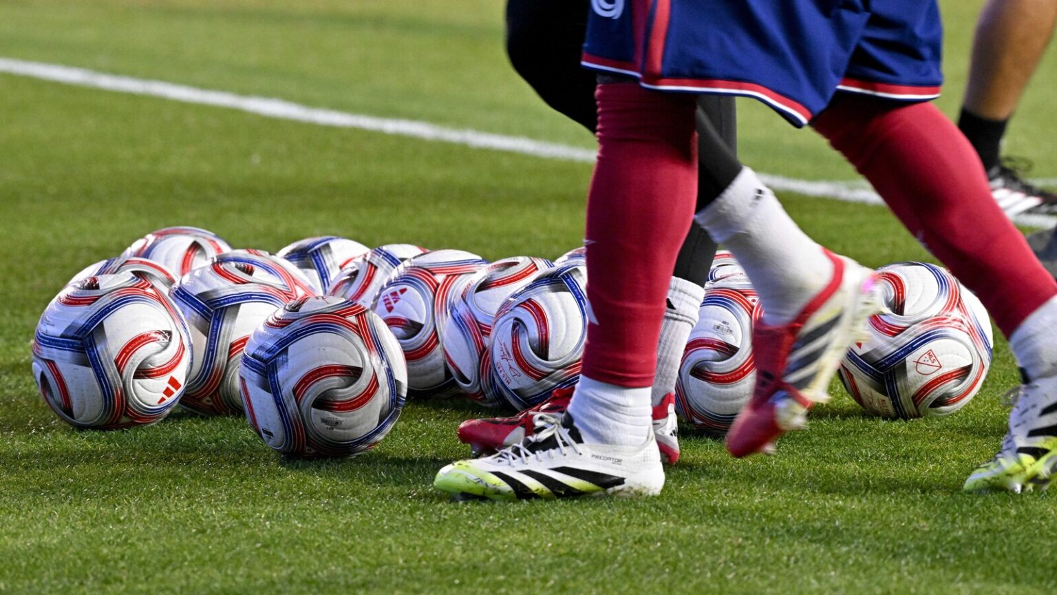 Manchester United Claims 2026 Premier League Shield