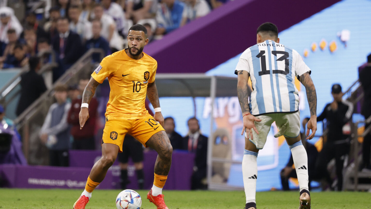 Memphis Depay Addresses Unusual Incident During Match