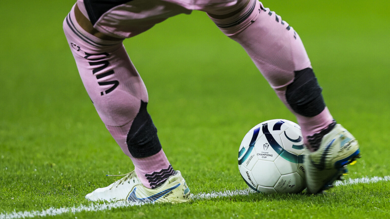 Oman Names New Manager Following Departure of Former Sir Alex Ferguson Assistant Oman Names New Manager Following Departure of Former Sir Alex Ferguson Assistant