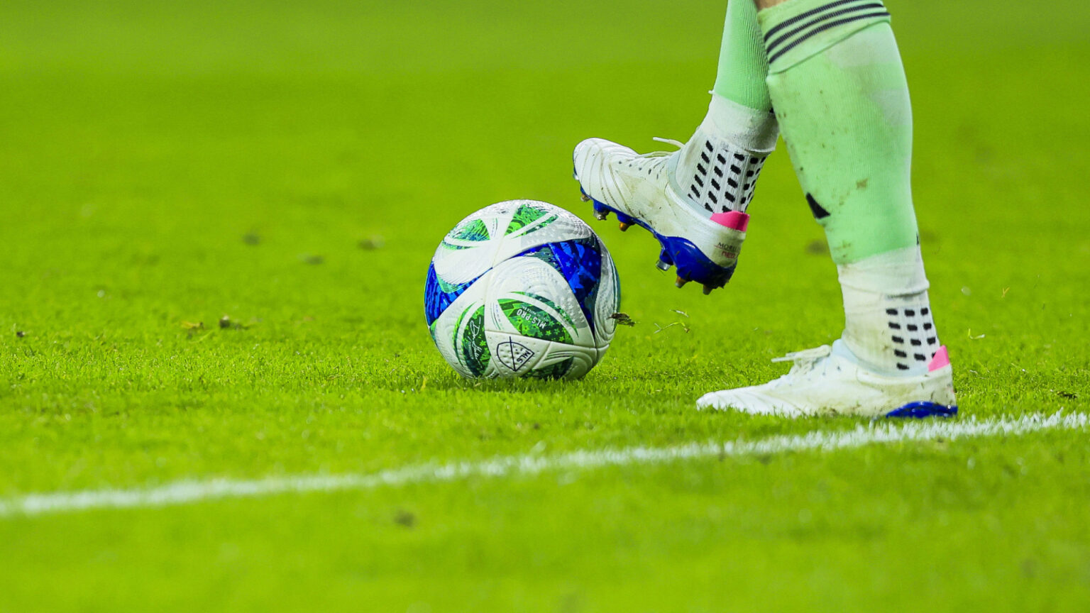 Roberto De Zerbi Interested in Tottenham Hotspur Role, But with One Condition