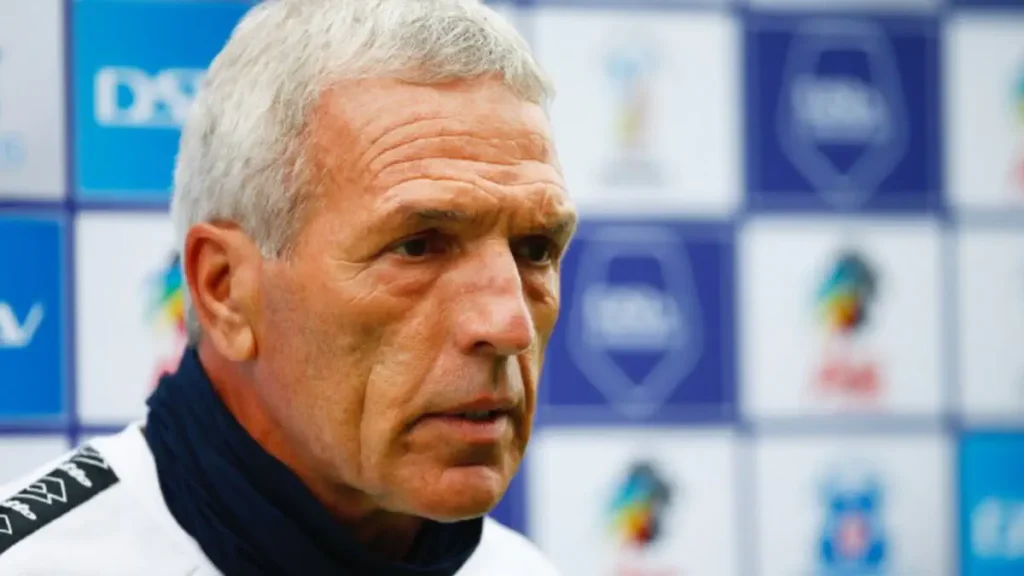 Ernst Middendorp: Orlando Pirates Need to Forget the Title Race as Mamelodi Sundowns Won’t Slip Up