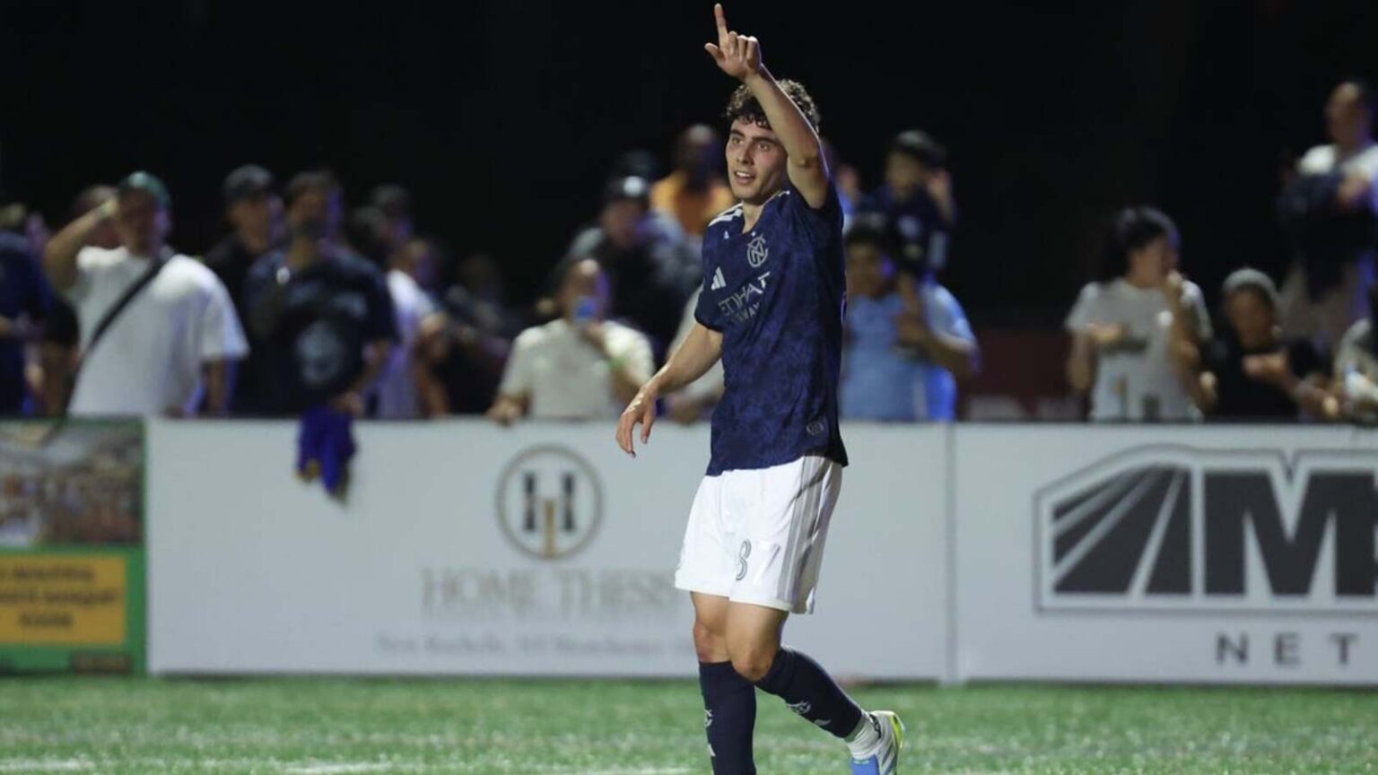 F Arnau Farnos Signs First-Team Contract with NYCFC