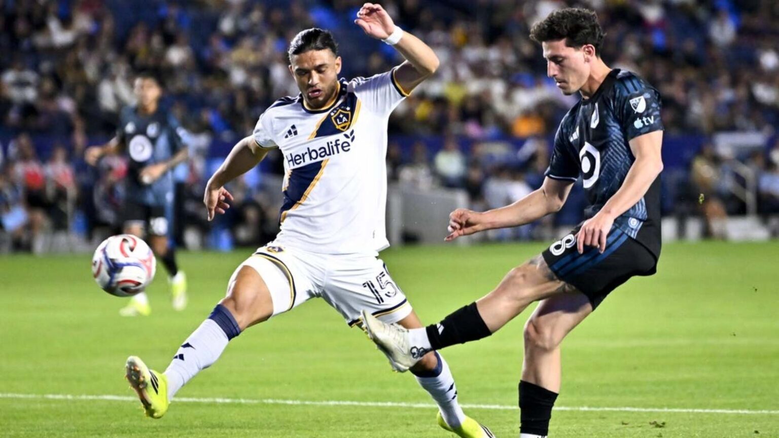 Minnesota United Secures Victory Against LA Galaxy with Two Second-Half Goals