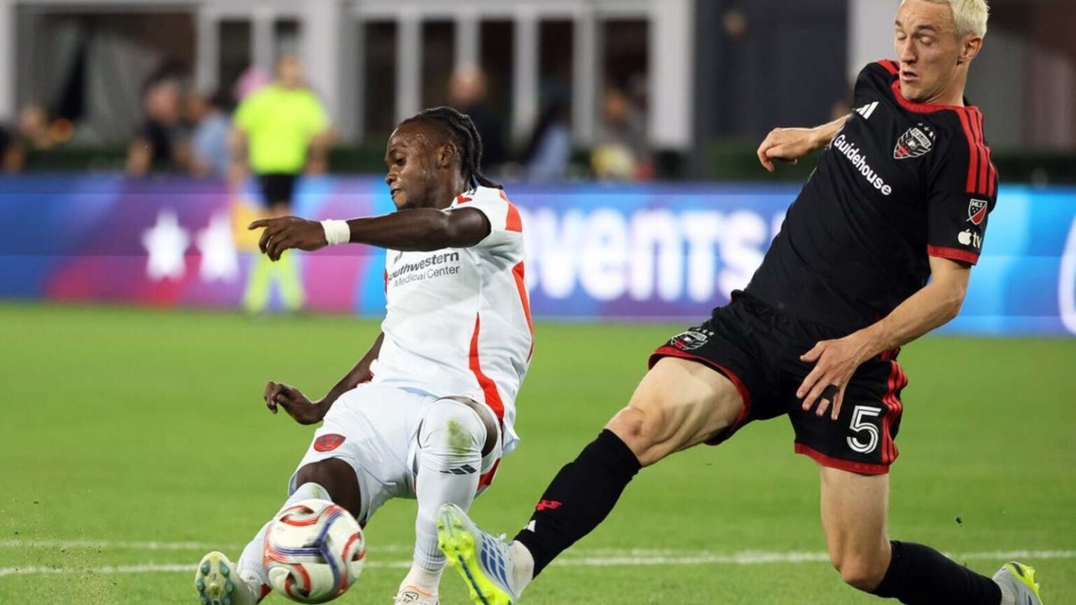 Santiago Moreno Offers Unique Skills for Dallas in Match Against St. Louis City