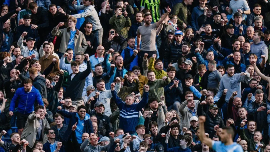 ‘The Bottle Guy’ Returns: Manchester City Fan Takes a Jab at Arsenal After Victory