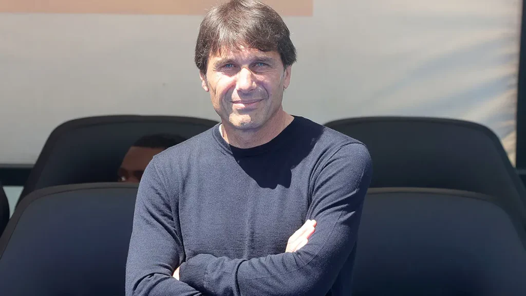 Antonio Conte Makes Tough Choice About Staying with Napoli