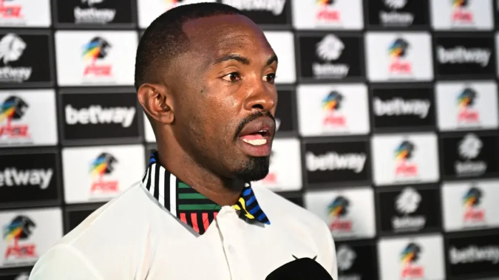 Bernard Parker and Miguel Cardoso Clash Over Mamelodi Sundowns’ PSL Calendar Concerns