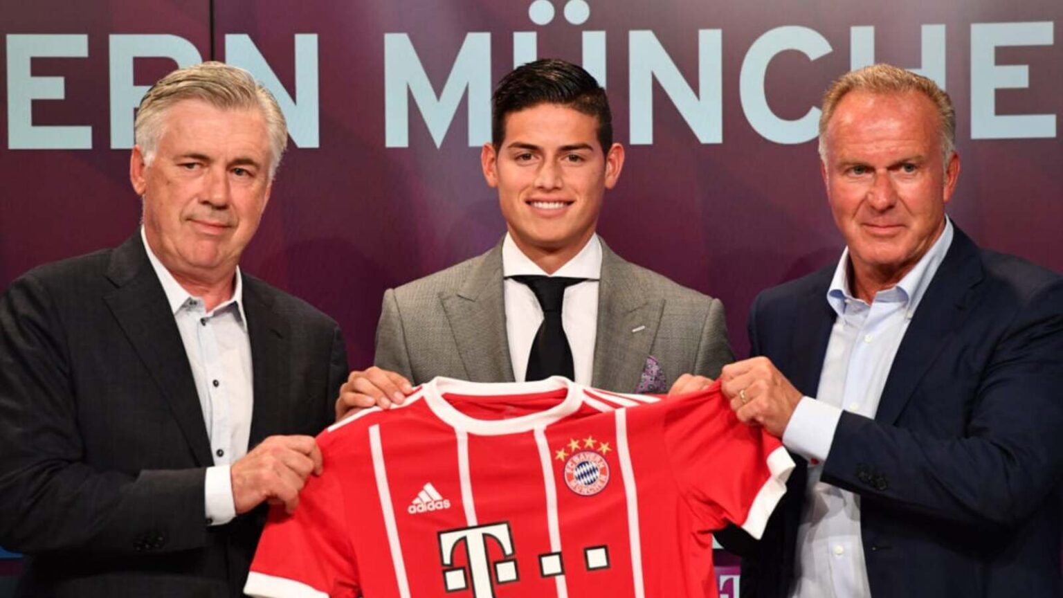 Carlo Ancelotti Dissuades James Rodriguez from Joining ‘Dead’ Manchester United After Real Madrid