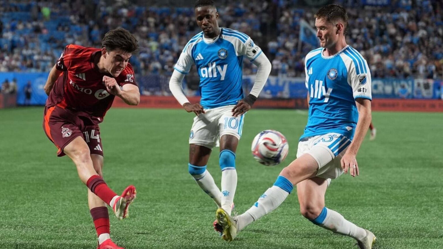 Charlotte Ends 5-Game Winless Streak, Pushes Toronto to 7 Games Without a Win