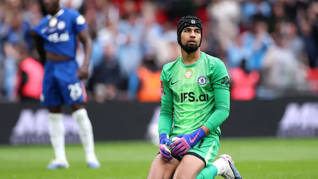 Chelsea sets sights on top Serie A goalkeeper