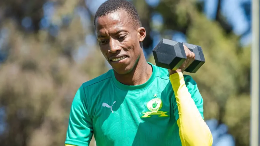 Divine Lunga says Mamelodi Sundowns can move past their PSL struggles by winning the CAF Champions League.