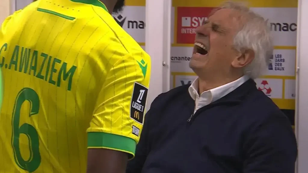 Halilhodžić in Tears on the Pitch as Fans Cause Match to Be Abandoned
