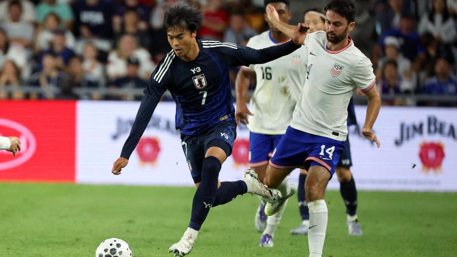 Kaoru Mitoma’s Hamstring Injury Leaves World Cup Participation in Question