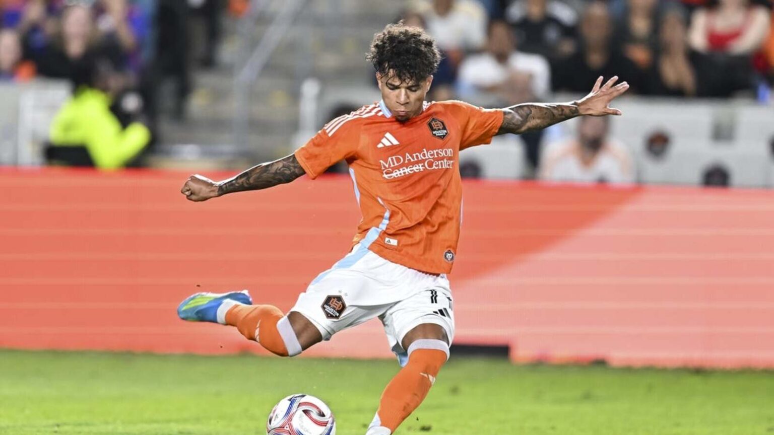 Lawrence Ennali’s Late Goal Secures Dynamo Victory Over Rapids