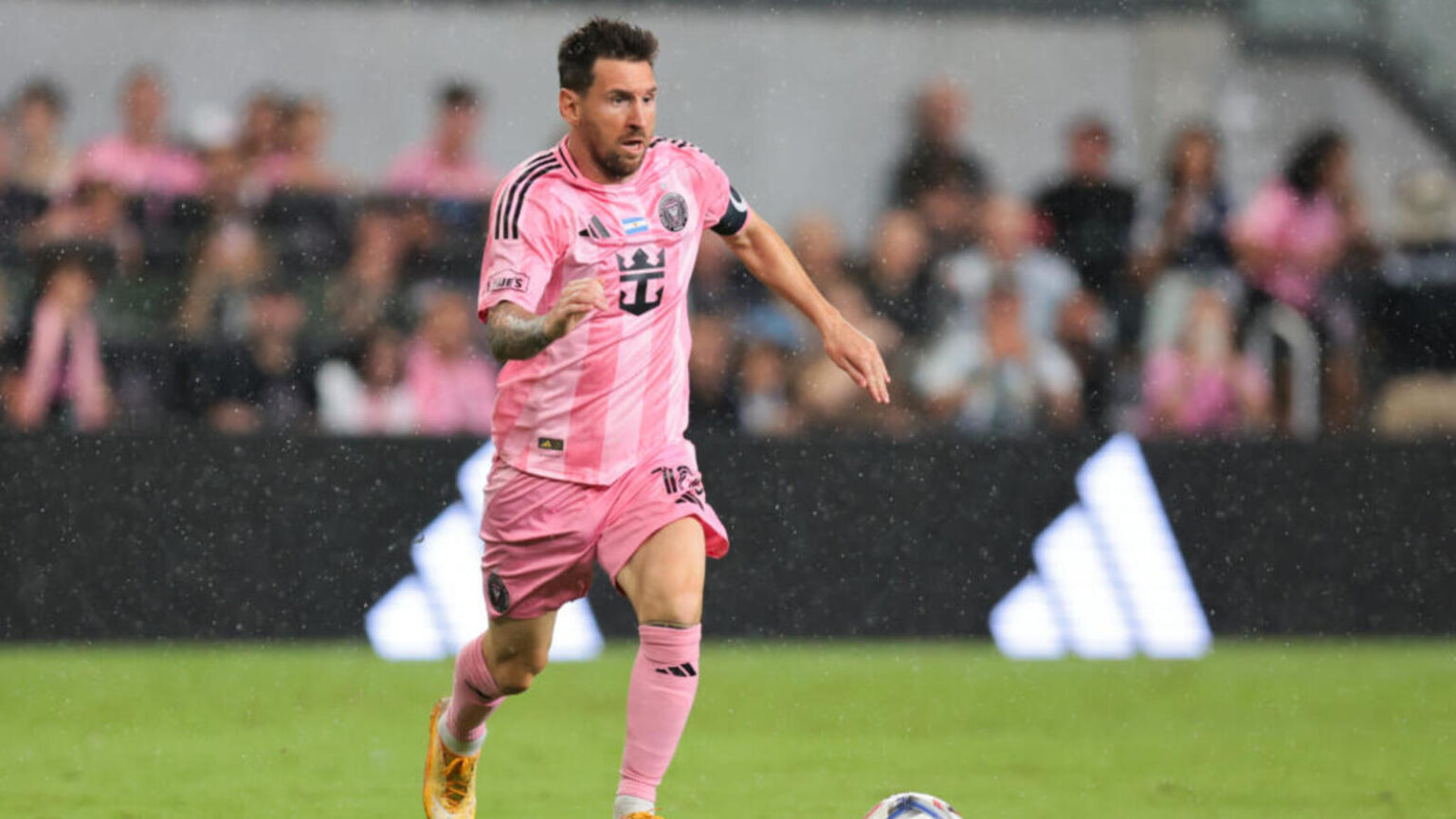 Lionel Messi’s Injury Scare Poses Concerns for Argentina