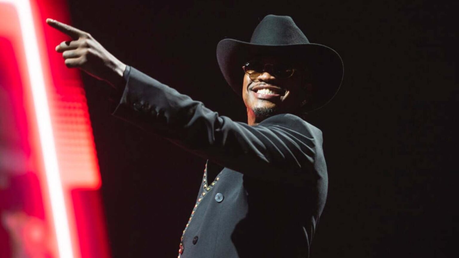 Ne-Yo Calls Man Utd Match One of the ‘Coolest Yet Scariest’ Experiences