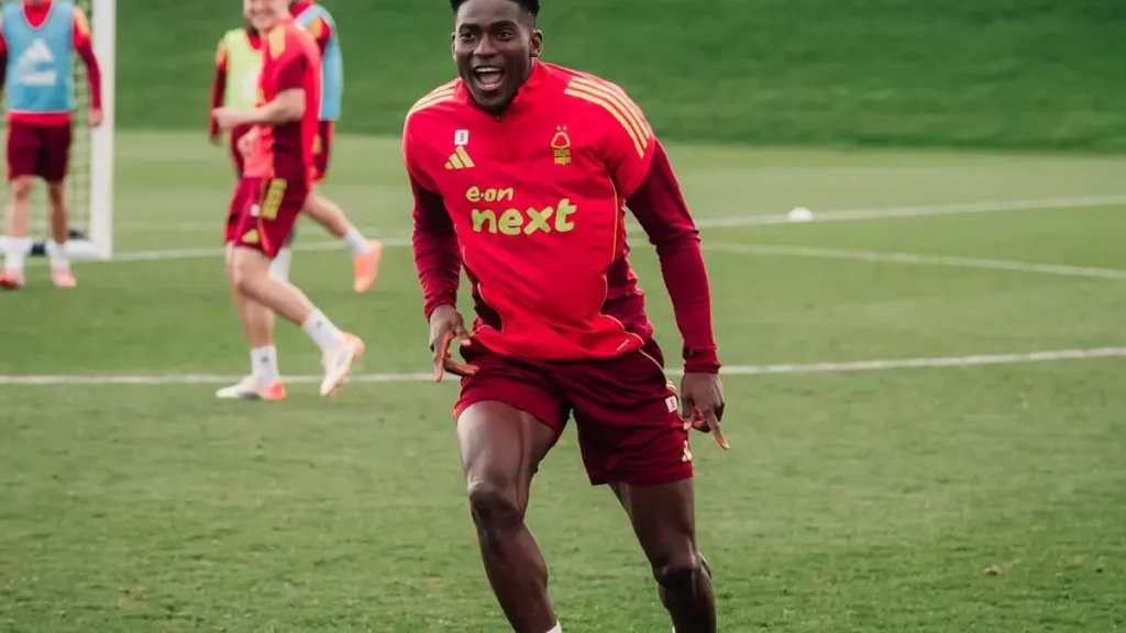Nottingham Forest Honors Taiwo Awoniyi for 100 Games with the Club Nottingham Forest Honors Taiwo Awoniyi for 100 Games with the Club