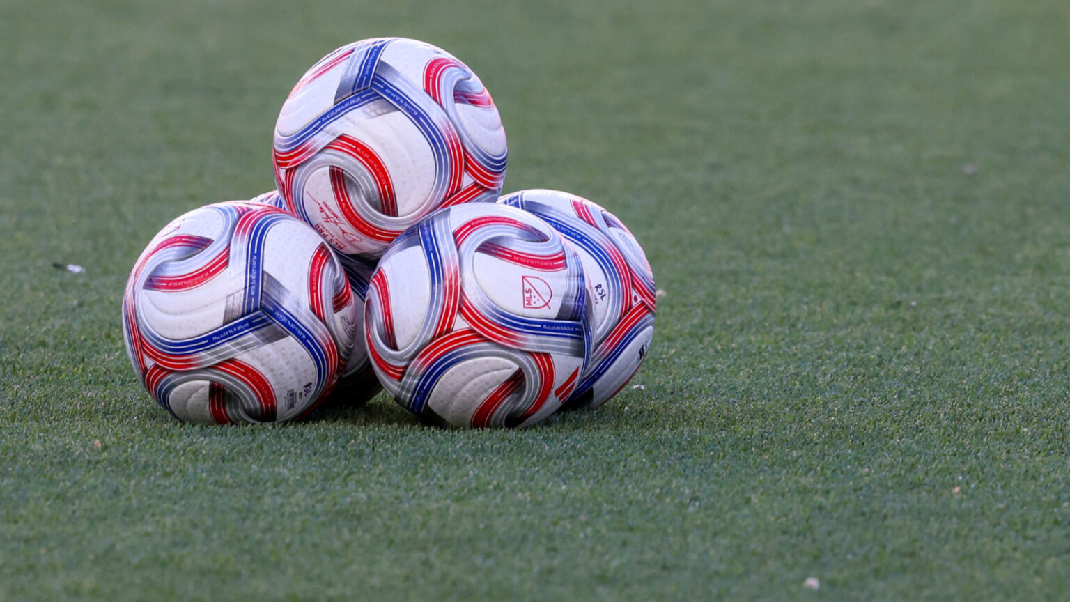 Nottingham Forest Triumphs 3-1 Against Chelsea With Two Goals from Taiwo Awoniyi