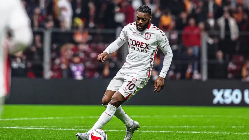 Olivier Ntcham Says an Emotional Goodbye to Samsunspor
