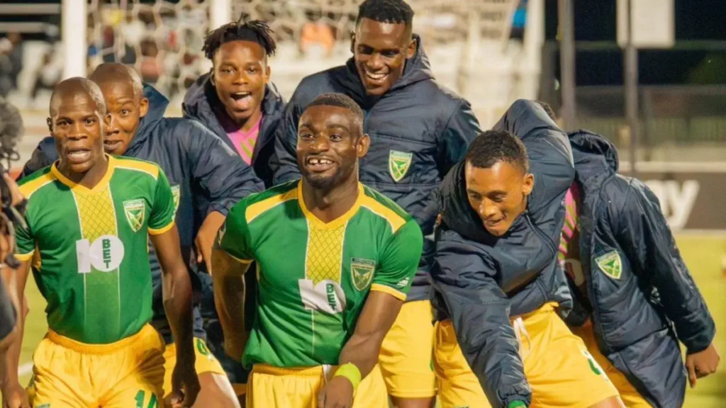 Sede Dion Aims for PSL’s Lesley Manyathela Golden Boot with 14 Goals and Counting