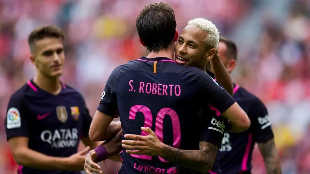 Barcelona legend departs from his team and looks for a new club.