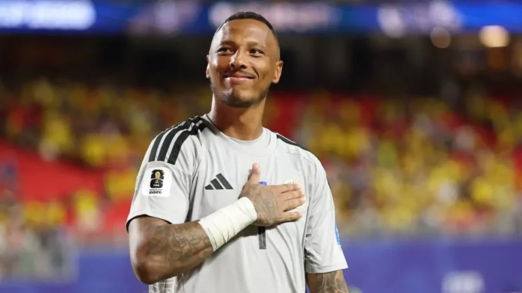 Eloy Room: The New World Cup Hero Who Says, “I Need a Statue in Curaçao!” Eloy Room: The New World Cup Hero Who Says, “I Need a Statue in Curaçao!”
