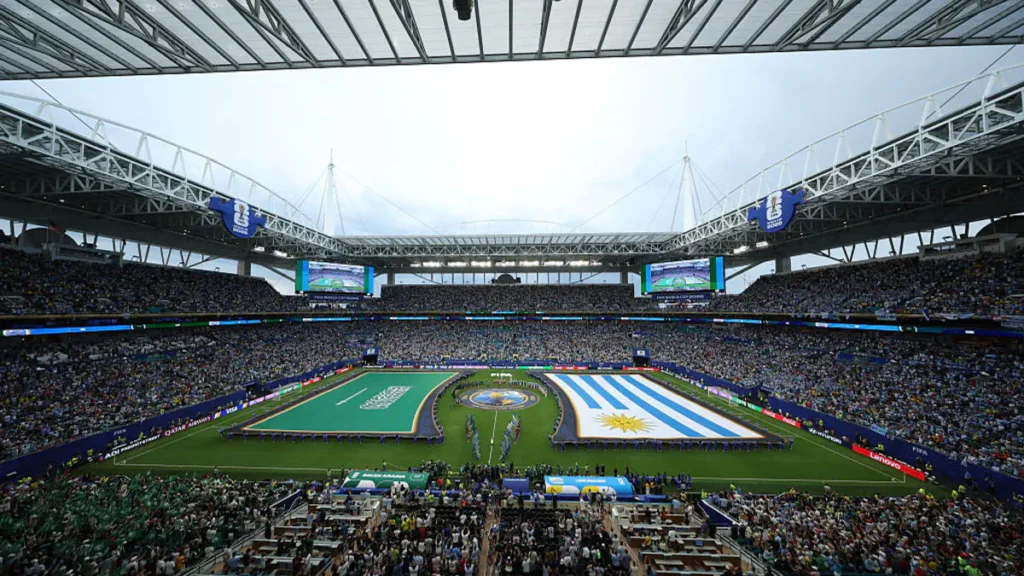 Here’s why Saudi Arabia doesn’t put its flag on the ground Here’s why Saudi Arabia doesn’t put its flag on the ground