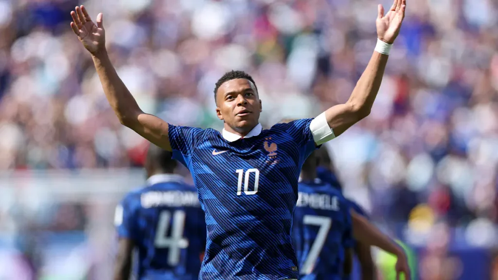 Kylian Mbappé Matches Messi’s World Cup Goal Record with Score Against Senegal