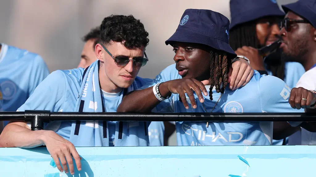 Manchester City secures contract extension with team leader