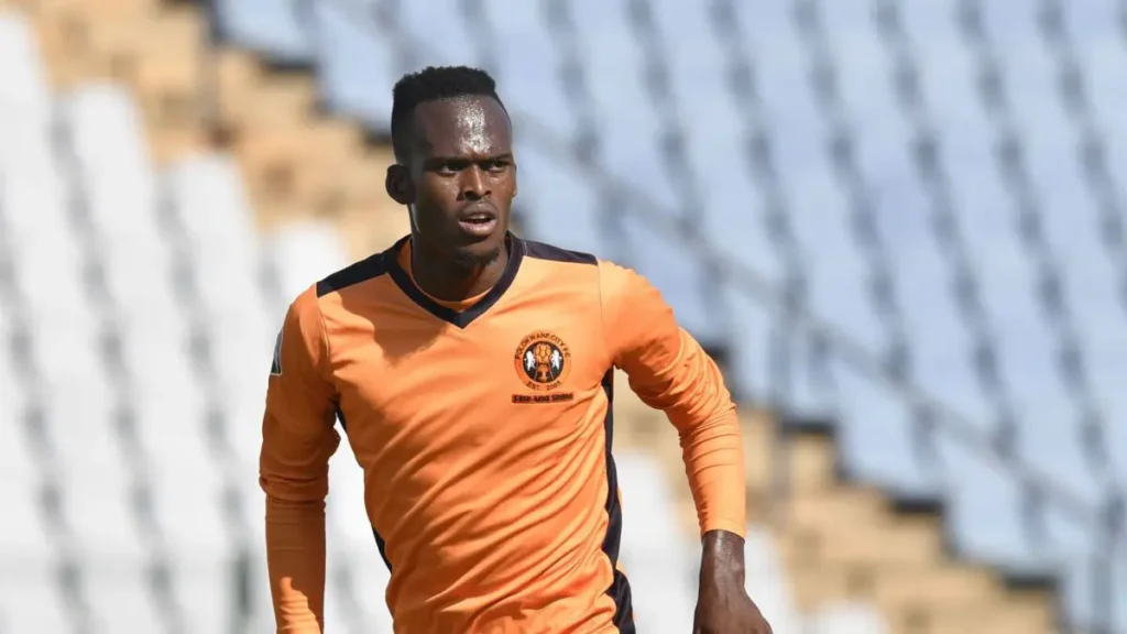 Thabang Matuludi, defender for Bafana Bafana and Polokwane City, heading to Orlando Pirates